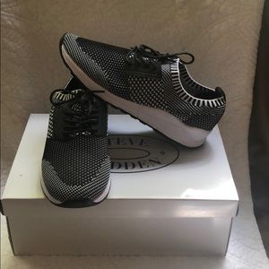 steve madden narly knit sneaker